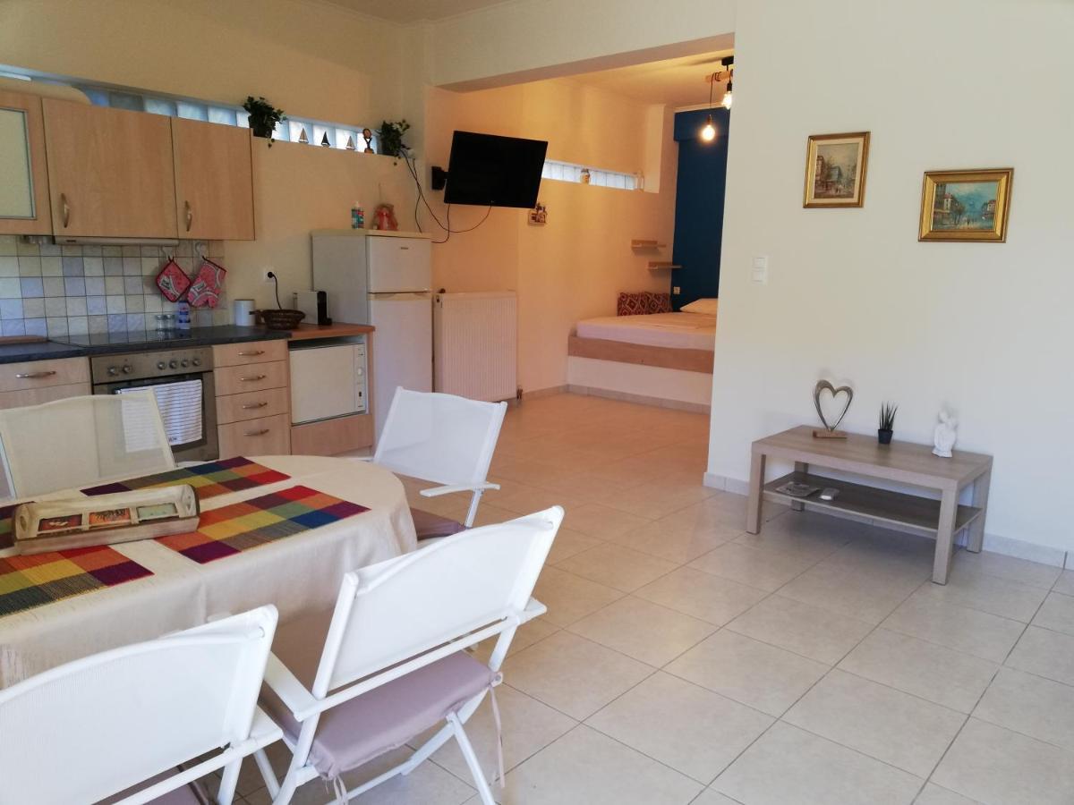 Althea Holiday Studio Agia Marina  Esterno foto