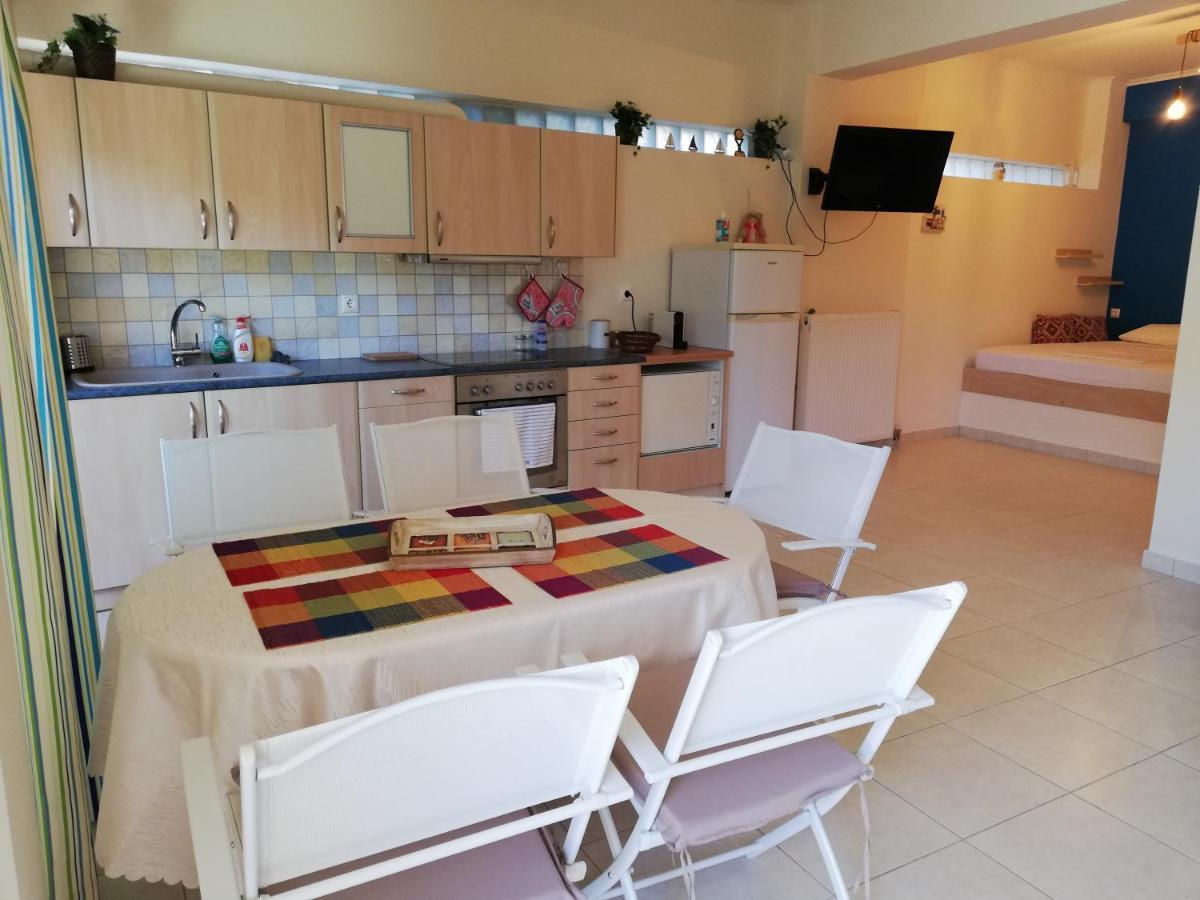 Althea Holiday Studio Agia Marina  Esterno foto